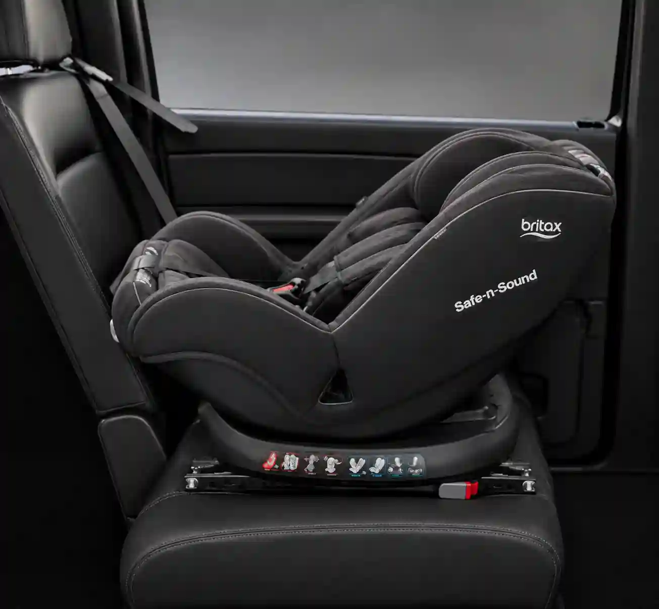 Premium rear facing baby seat for private airport transfers